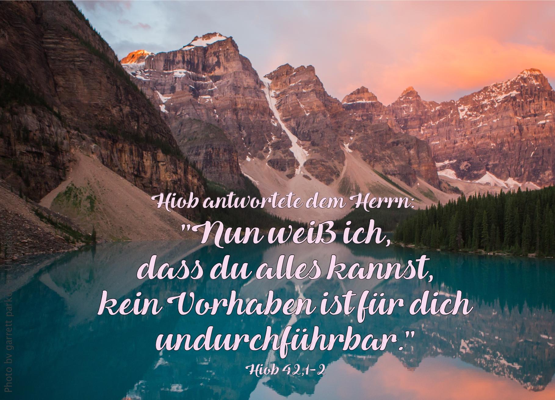 alt="bergsee_erwartet_bibelhoerbuch_hiob_antwortet_dem_herrn"